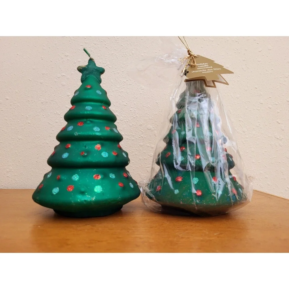 Pair of Pier 1 Imports‎ Christmas Tree Candles 'Almost Vintage 2008' Deadstock